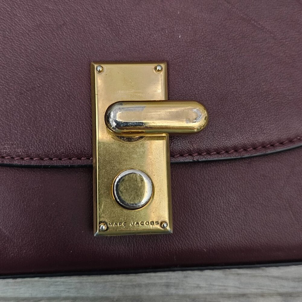 Marc Jacobs West End Gilded Turnlock Flap Leather Long Maroon Wallet Rare - Picture 2 of 16